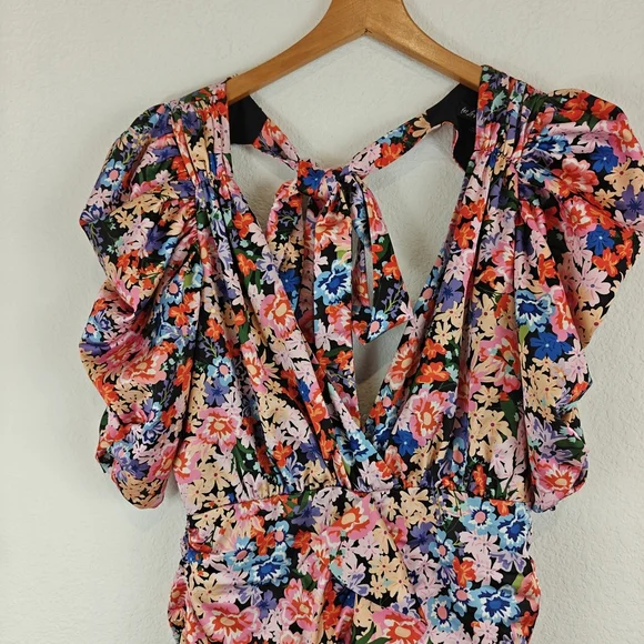 for Love & Lemons Bouquet Floral Deep V-neck Ruffle Puff Sleeve Mini Dress Sz M - Picture 11 of 16